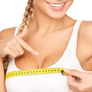 Красиві груди після 40 років